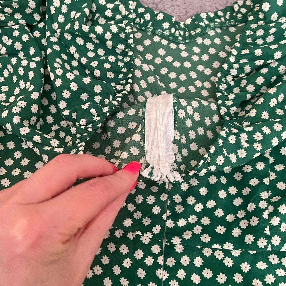 SHEIN FLORAL GREEN DRESS - Picture 6 of 8